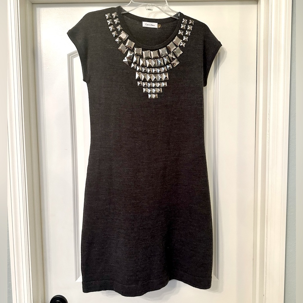 Calvin Klein - Grey wool dress with silver studded neckline detail 🤍